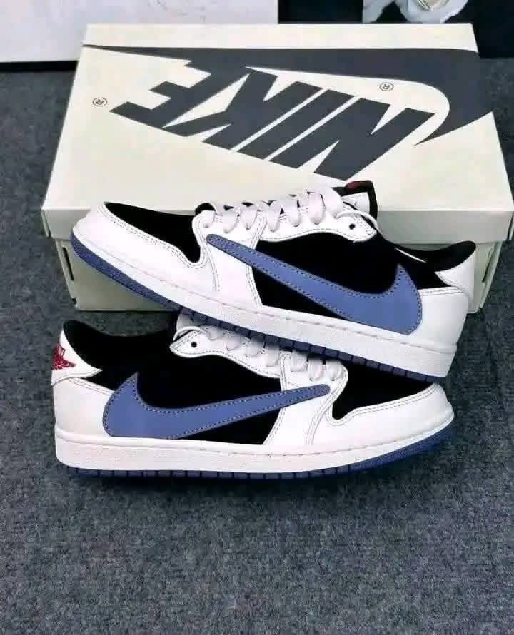 New Nike Sneakers Pallet - Image 1